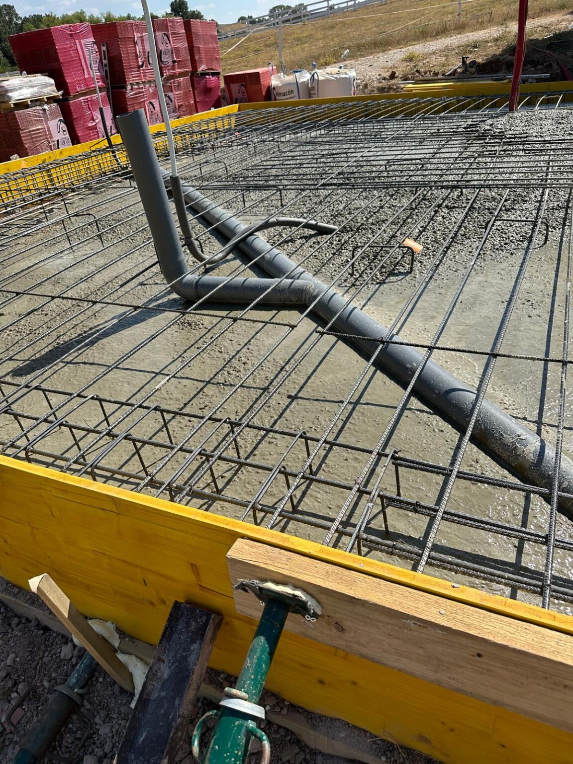 Vivienda unifamiliar terminada en Burgos con gestión integral de obra.